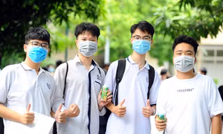 Báo cáo so sánh điểm thi THPT và điểm học bạ lớp 12