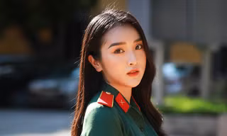 Nữ sinh viên trường ĐH Văn hóa Nghệ thuật Quân đội có gương mặt đẹp như minh tinh