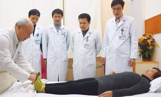 Người đầu tiên thay đĩa đệm nhân tạo tại Việt Nam