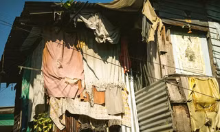 Du khách hào hứng trải nghiệm "biệt thự khu ổ chuột" giá 14 nghìn đồng tại Bangkok
