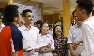 Thí sinh dự thi kỳ thi THPT Quốc gia 2016. Ảnh: Như Ý