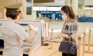 Cục Hàng không đề xuất tăng tần suất bay chở khách nội địa từ đầu tháng 12, với kế hoạch dài hạn để các hãng bán vé.