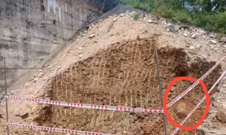 Quả bom được phát hiện nằm sâu dưới hành lang an toàn đường sắt, phát lộ khi thi công.