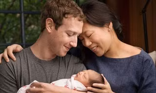 Mark Zuckerberg và vợ - Priscilla Chan cùng con gái vừa chào đời. Ảnh: Mark Zuckerberg.