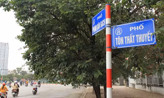 Phố Tôn Thất Thuyết giao với phố Phạm Văn Bạch ở quận Cầu Giấy. Ảnh: Hoàng Phương/Vnexpress