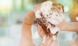 Chắc chắn ai cũng đang có 1 trong 5 thói quen tưởng lợi mà hại khôn lường sau đây!