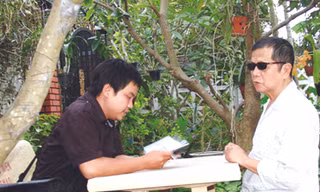 Hai thi sĩ mù xứ Nẫu