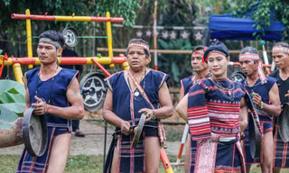 Âm vang cồng chiêng trong lễ hội cầu an của dân tộc Ba Na