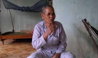 Già làng MLá Oi HViêng nói: “Chuyện của hai nhà đó còn làm vất vả cái đầu nhiều người lắm”