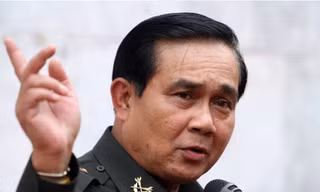 Tư lệnh quân đội Thái Lan Prayuth Chan-ocha một lần nữa kêu gọi chính phủ và thủ lĩnh biểu tình ngồi vào bàn đàm phán
