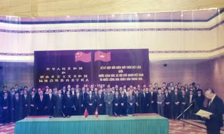 Lễ ký Hiệp ước biên giới Việt - Trung vào ngày 30/12/1999. (Ảnh tư liệu) 