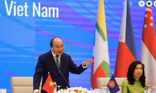 Thủ tướng Nguyễn Xuân Phúc tại cuộc họp báo kết thúc HNCC ASEAN 36 ngày 26/6. (Ảnh: Như Ý)