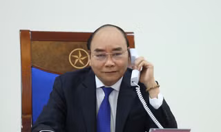 Thủ tướng Nguyễn Xuân Phúc tại cuộc điện đàm. (Anhr: Mofa)