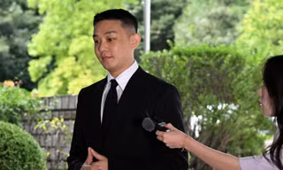 Yoo Ah In hưởng án treo trong phiên phúc thẩm, chính thức được trả tự do