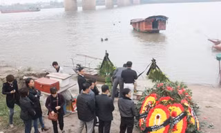 Nghi án có người thứ 3 phi tang xác chị Huyền?