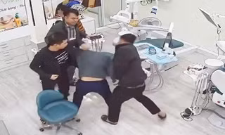 CLIP: Nhân viên nha khoa bị đánh tới tấp khi đang khám cho trẻ nhỏ