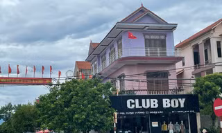 Khối tài sản mà vợ chồng anh Hoà mua đã 3 năm nay nhưng không thể tiếp quản, sử dụng.