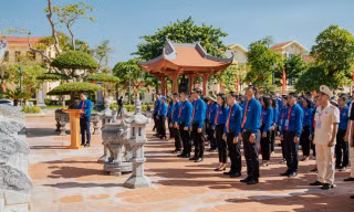 Dâng hương