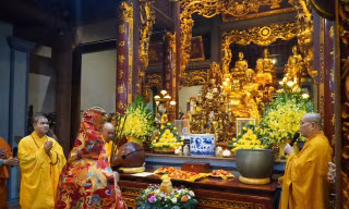 Khai hội ở ngôi chùa cổ nhất miền Trung 