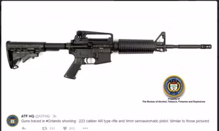 Súng trường AR-15 được Omar Mateen sử dụng khi gây án tại Orlando. Ảnh: NYdailynews