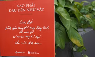 "Sao phải đau đến như vậy" tái bản ngay khi vừa phát hành. Ảnh: Bảo Hân