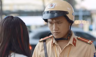 Anh chàng cảnh sát giao thông đáng yêu trong Ngày ấy mình đã yêu