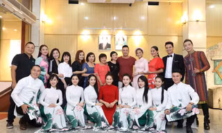 Bảo Thanh, Thu Quỳnh và các nghệ sĩ Nhà hát Tuổi trẻ