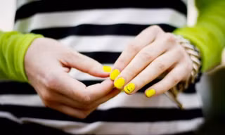Mẹo ‘diện’ nail neon hoàn hảo nhất