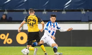 Văn Hậu dự bị, Heerenveen trải qua chuỗi 8 trận không thắng