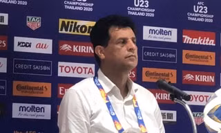 HLV Iraq: 'VAR giúp U23 Thái Lan vào tứ kết'