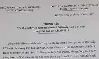 Trường ở Hà Nội cho SV nghỉ học cổ vũ Olympic Việt Nam đá bán kết