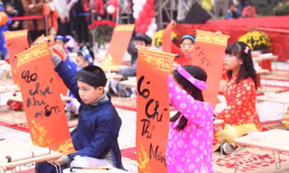 Dạy trò yêu tết xưa