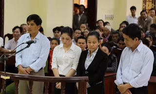 Năm năm tù cho nữ y sĩ tiêm nhầm vắc-xin làm 3 trẻ tử vong