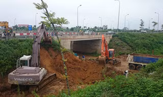 Đây là lần thứ 9 đường ống nước Sông Đà gặp sự cố (kể từ tháng 12/2012 đến nay). Ảnh: Khám Phá