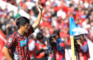 Công Vinh không thể giúp Sapporo dự vòng play-off