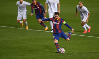 Messi tạo kỳ tích ở Champions League.