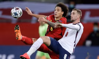 Henderson là ngôi sao mới nhất của Liverpool dính chấn thương.