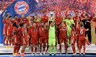 Bayern Munich nâng cao Siêu Cúp châu Âu 2020.