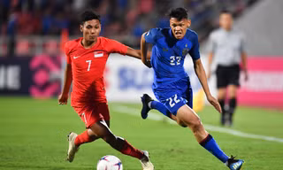 Thắng Singapore 3-0, Thái Lan không gặp Việt Nam ở bán kết