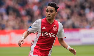 Abdelhak Nouri khi còn khỏe mạnh trong màu áo Ajax.