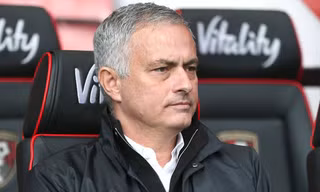 Jose Mourinho tự nhận may mắn nhất Ngoại hạng Anh