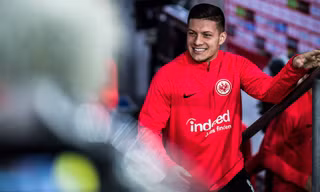 Luka Jovic trở lại Đức tìm kiếm cơ hội mới.