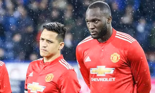 Lukaku và Sanchez bất ngờ bị Scholes chê bai