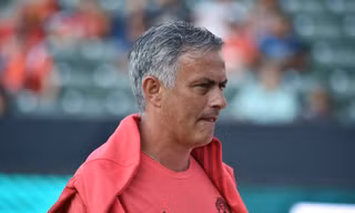 Người hâm mộ Man Utd bắt đầu ngán ngẩm Mourinho
