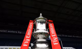 Bốc thăm tứ kết FA Cup: M.U lại gặp khó
