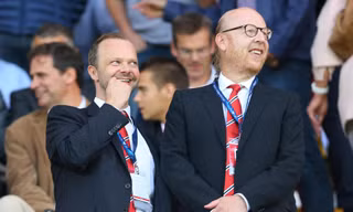  Ed Woodward và con trai nhà Glazers.