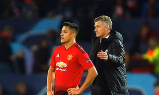 Alexis Sanchez gây thất vọng lớn trong 2 năm qua.