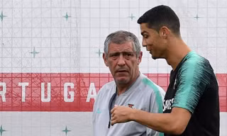 HLV Fernando Santos tin rằng Bồ Đào Nha sẽ thắng bằng sức mạnh tập thể.