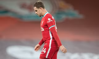 Jordan Henderson gia nhập danh sách các chấn thương nặng của Liverpool.