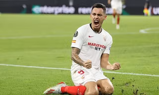 Sevilla thể hiện sức mạnh vượt trội trước Wolves.